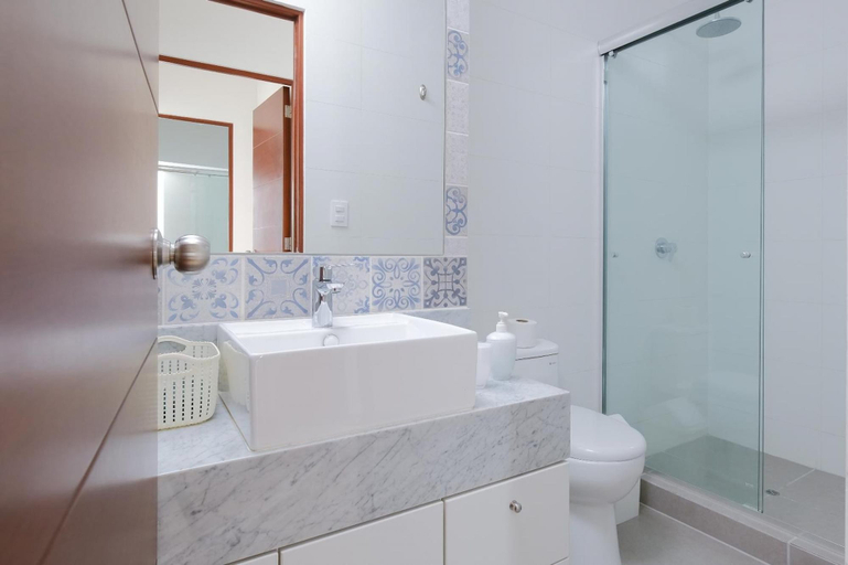 Bathroom 3, Spectacular 3BR 2BA Parking, Lima