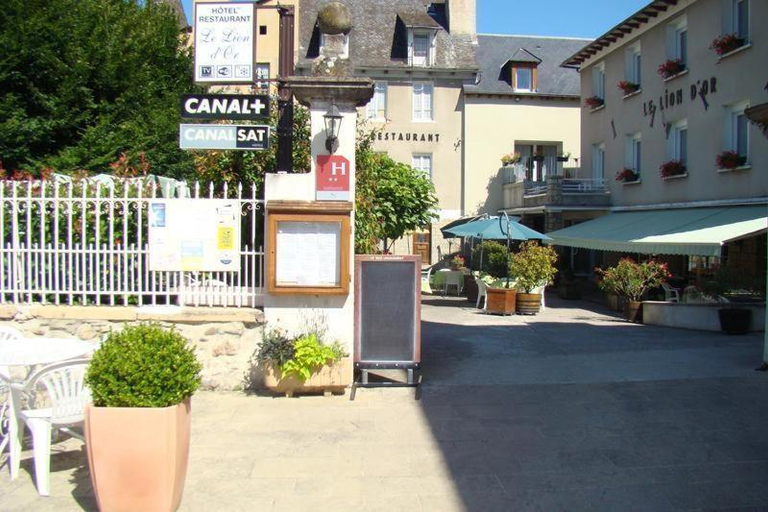 Exterior & Views 1, Hotel Le Lion d'Or, Aveyron