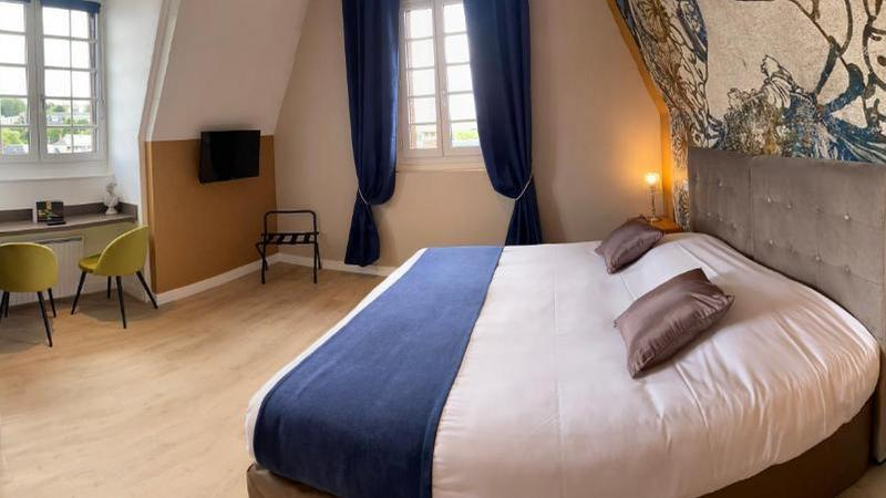 Bedroom 3, Grand Hotel de L'Esperance, Calvados