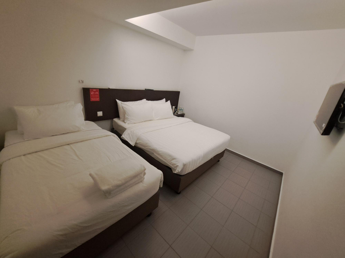 Bedroom 21