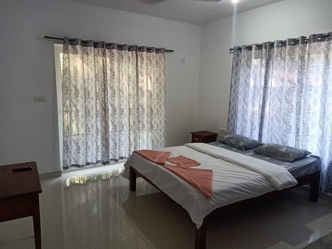 Others 5, VENTO SERENO, North Goa