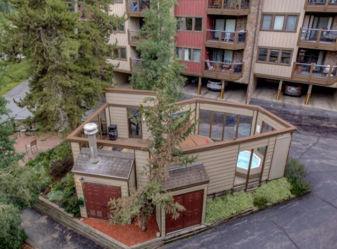 Exterior & Views, Park Place C-103, Summit