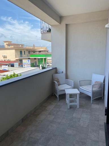 Others 4, Grey Haven Apartments and Suites, Napoli