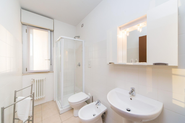 Bathroom 3, Housing32 Apartments, Milano
