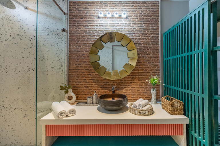 Bathroom 3, ELIVAAS Snehzy Luxurious 3BHK Villa with a Pvt Pool in Jaipur, Jaipur