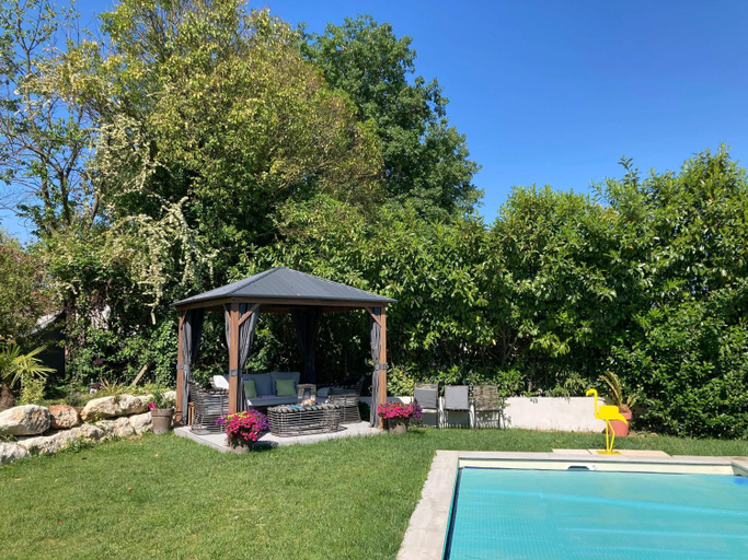 Others 3, Maison elegante a Bouc-Bel-Air avec piscine privee, Bouches-du-Rhône