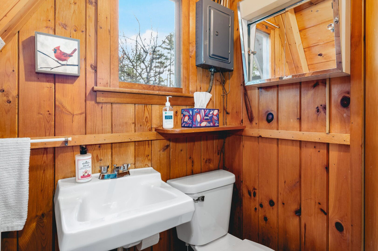 Bathroom, Cabana Shores 2BDR Beachfront 11962, Antrim