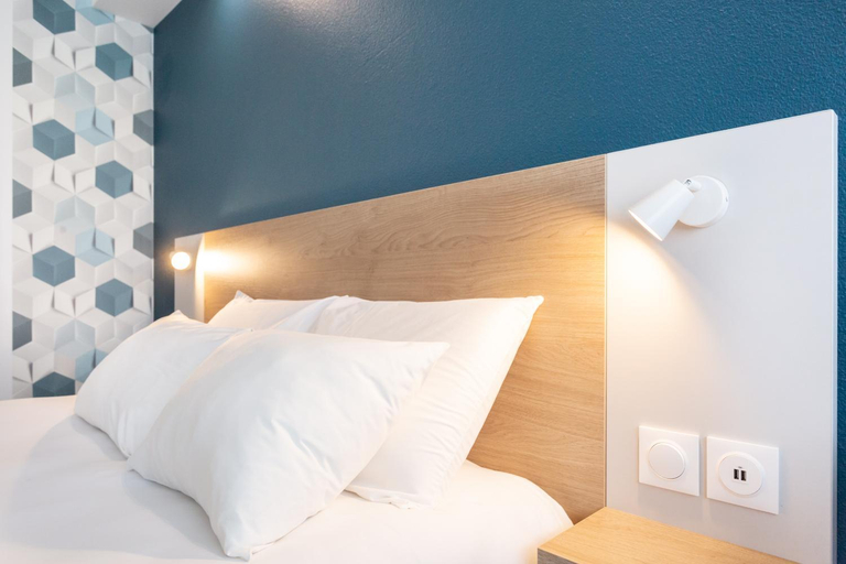 Bedroom 16