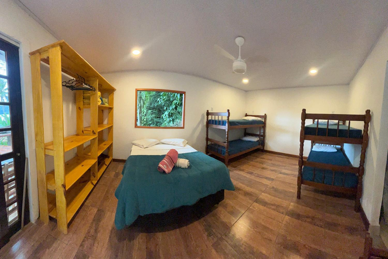 Bedroom 2, Fauna, Angra dos Reis