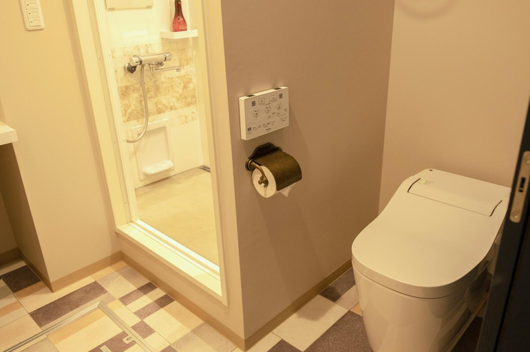 Bathroom 17