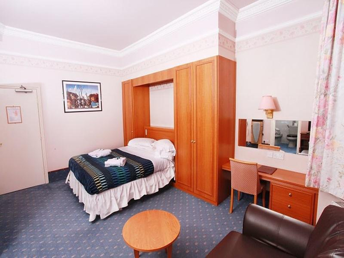 Bedroom 3, Russell, Kent