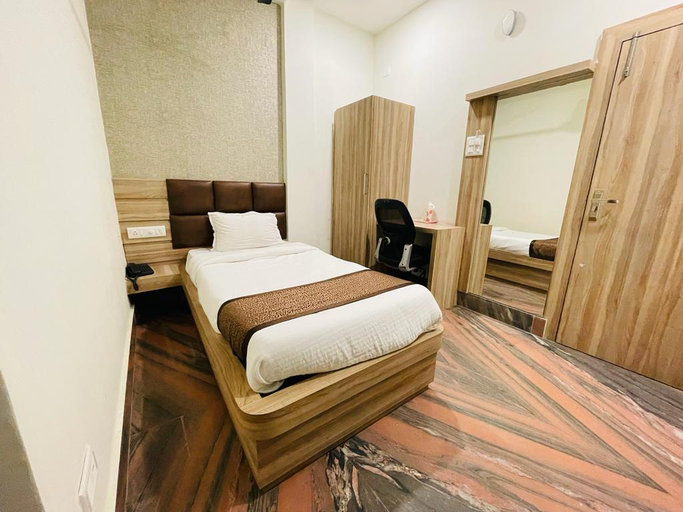 Bedroom 2, Hotel Royal Embassy, Tinsukia