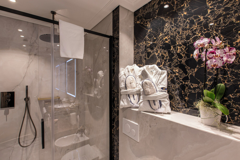 Bathroom 4, Swiss Diamond Boutique Hotel La Romantica, Lugano