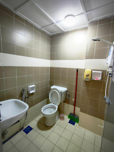 Bathroom 3, sunshine bay view apartment port dickson, Port Dickson