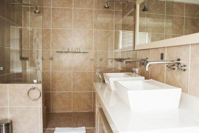 Bathroom 4, Rijks Country House, Cape Winelands