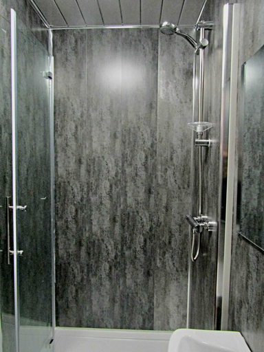 Bathroom 5, Belroy Hotel, Blackpool