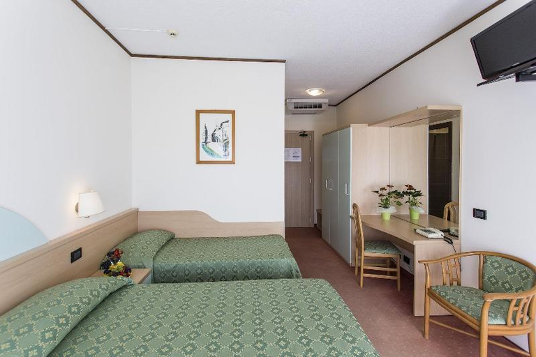 Bedroom 2, Hotel Europa, Venezia