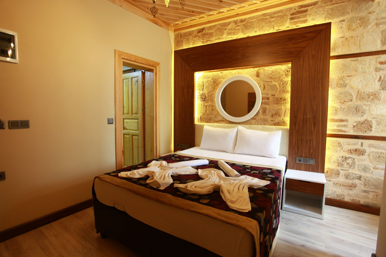 Bedroom 5, Bacchus Pension, Antalya