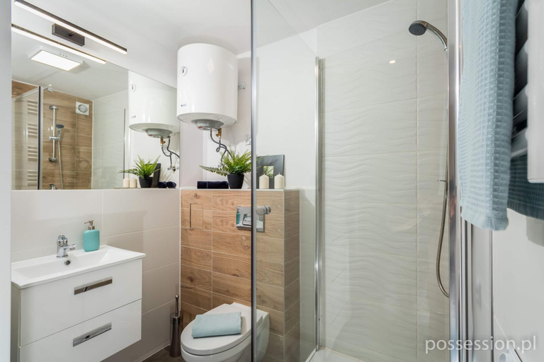 Shower 3, Mikrokawalerki w sercu Gdanska, Gdańsk City