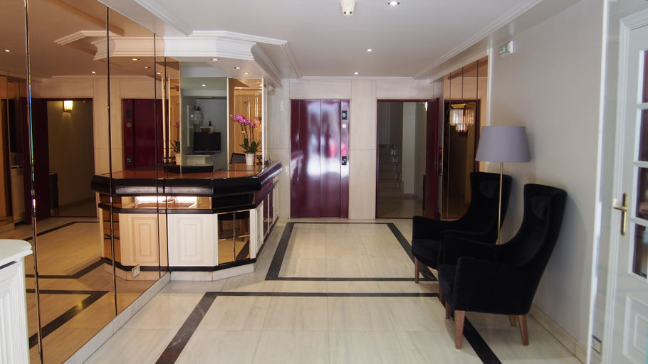 Others 5, Hotel Compostela Vigo, Pontevedra
