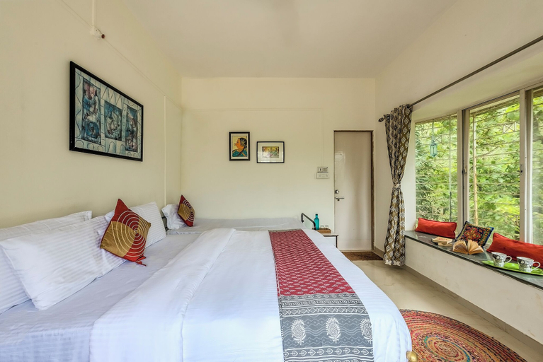 Bedroom 3, CosmicStays Windchime Homestay at Mulshi, Pune