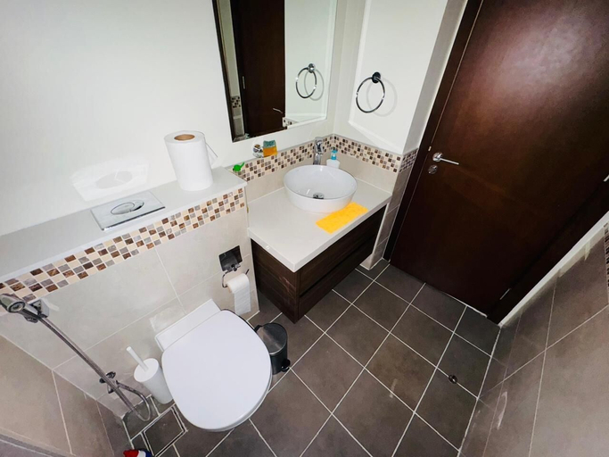 Bathroom 2, 1BHK in Business Bay. Canal View, Dubai