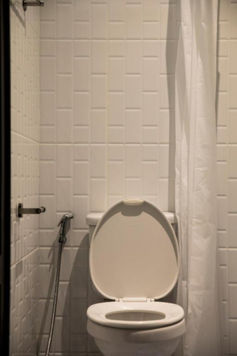 Bathroom 6