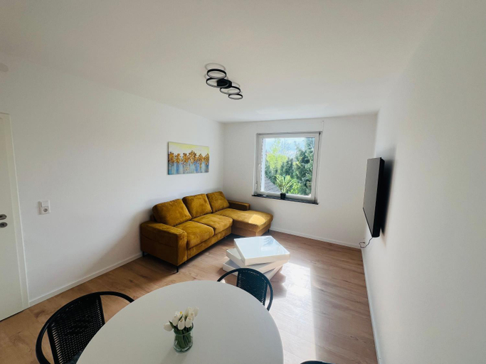 Others 4, Entire House l 12 Beds l 8 Room l Floor-Heating l WiFi, Soest