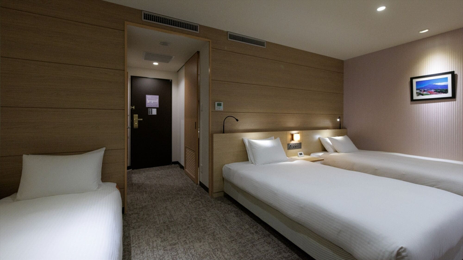 Bedroom 3, JR KYUSHU HOTEL Kagoshima, Kagoshima