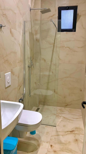 Others 5, Room sweet Room, Plazh , Durres, Durrësit