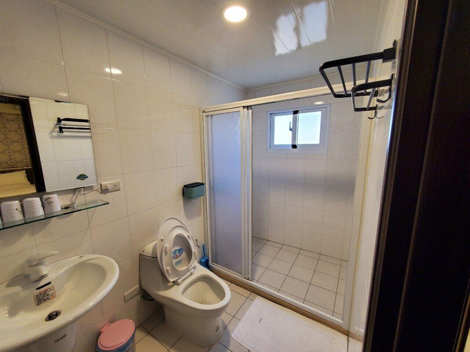 Bathroom 4, Juyiju Homestay, Penghu