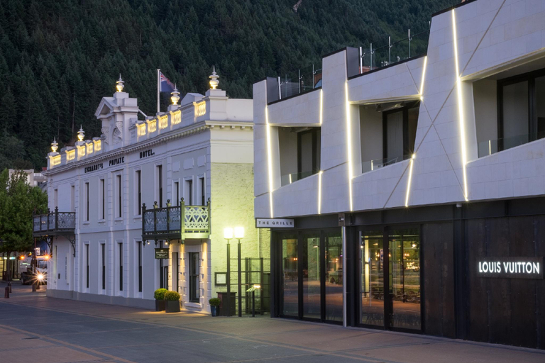 Exterior & Views