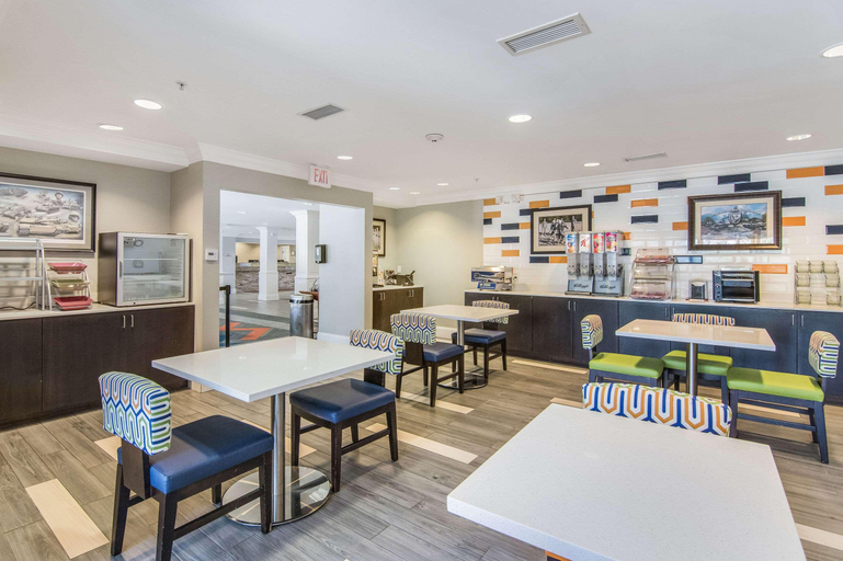 Food & Drinks 4, MainStay Suites Columbus near Fort Benning, Muscogee