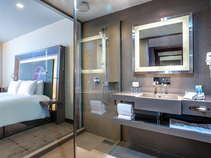 Bathroom 5