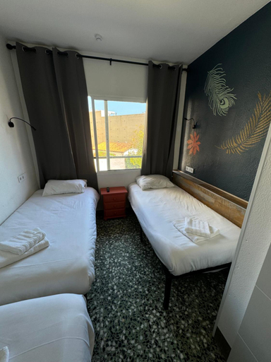 Bedroom 2, Pension RIOKA CALPE, Alicante