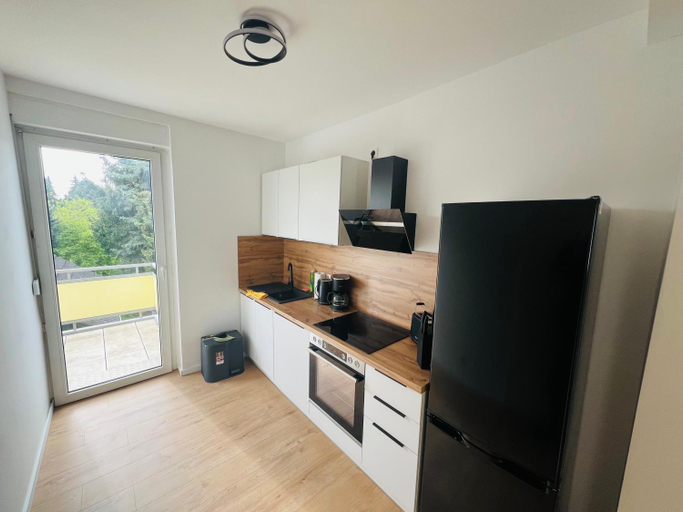 Others 3, Entire House l 12 Beds l 8 Room l Floor-Heating l WiFi, Soest