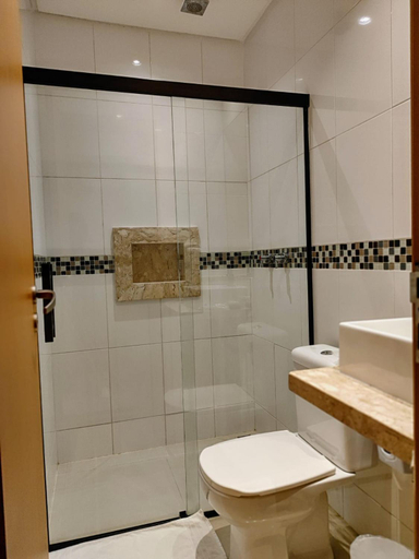 Bathroom 2, Guess Hotel & Motel, Guarulhos