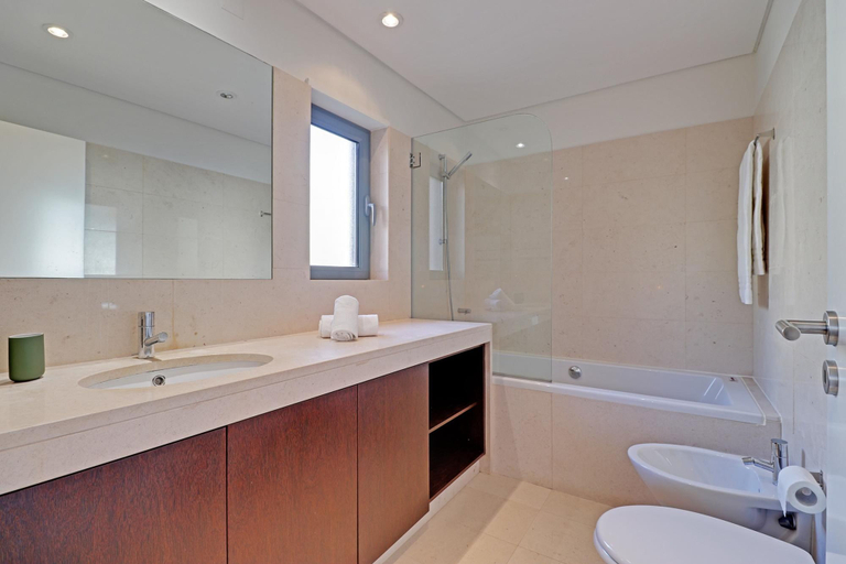 Bathroom 3, Victoria Secret in Vilamoura, Loulé