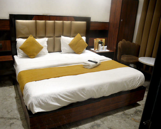 Bedroom 3, Hotel Delhi Empire Dx, Delhi
