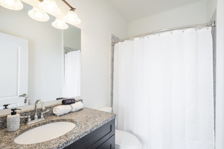Room 5, Sosuite 2BR Penthouse w W D Gym On-site Bar, Philadelphia