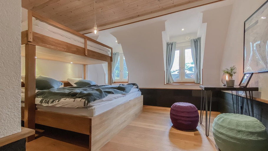 Bedroom 25