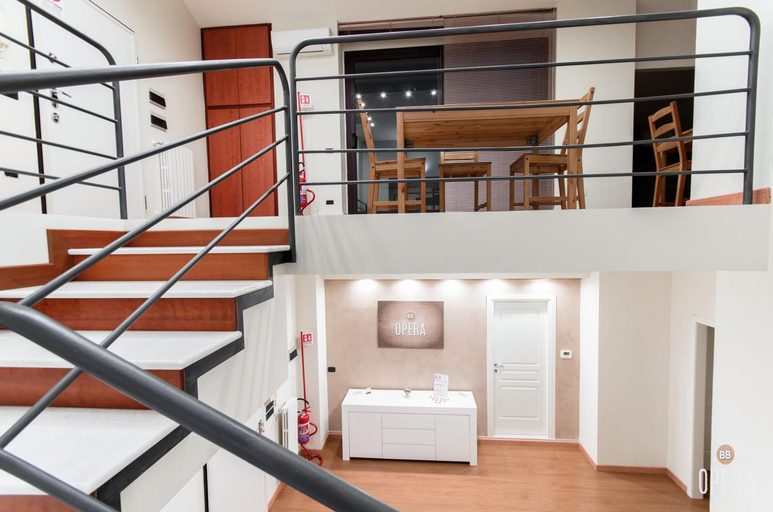 Others 5, Opera B&B, Foggia