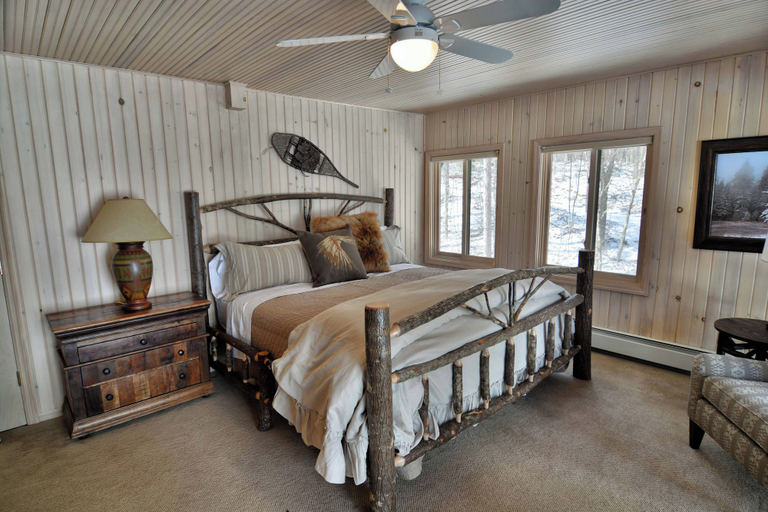 Bedroom 2, Serenity on Lake Owen, Bayfield