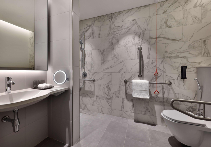 Bathroom 5, DoubleTree by Hilton Abu Dhabi Yas Island Residenc, Yas Island