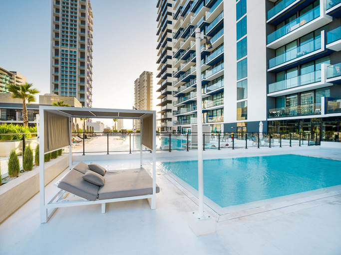 Sport & Beauty 5, Easygo- Stylish 1bdr Binghatti Corner, Dubai