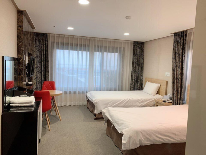 Bedroom 2, Dream Jeju Hotel, Seogwipo