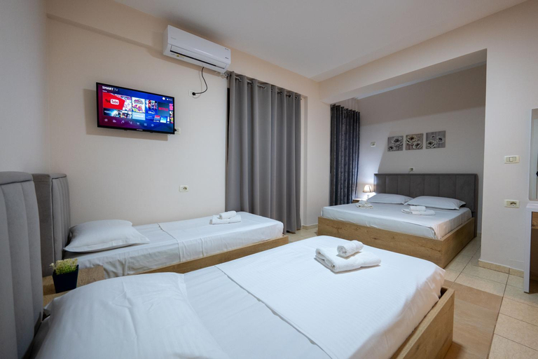 Bedroom 2, Twins Hotel, Sarandës