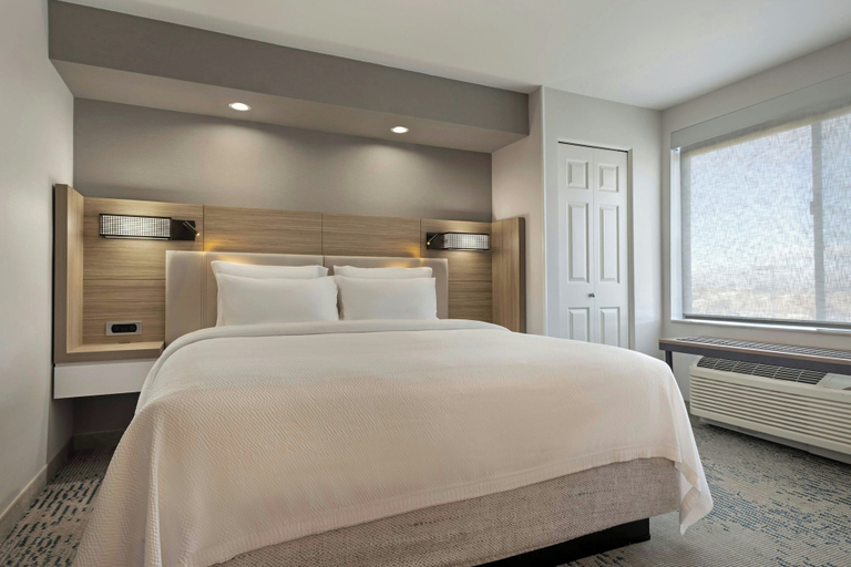 Bedroom 2, SpringHill Suites by Marriott Lancaster Palmdale, Los Angeles