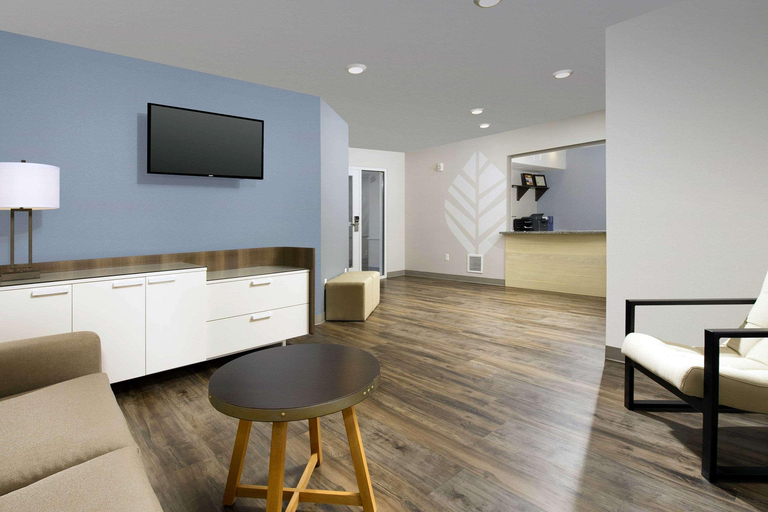 Public Area 2, WoodSpring Suites Chicago Darien, Dupage