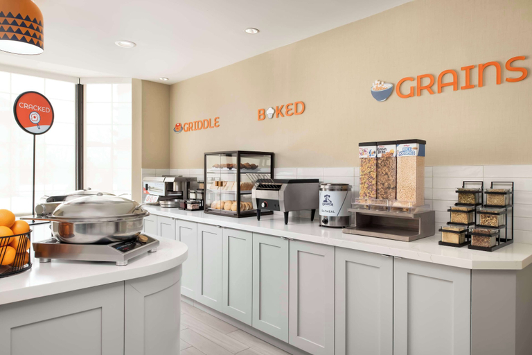 Food & Drinks 5, Sonesta ES Suites Toronto Markham, York